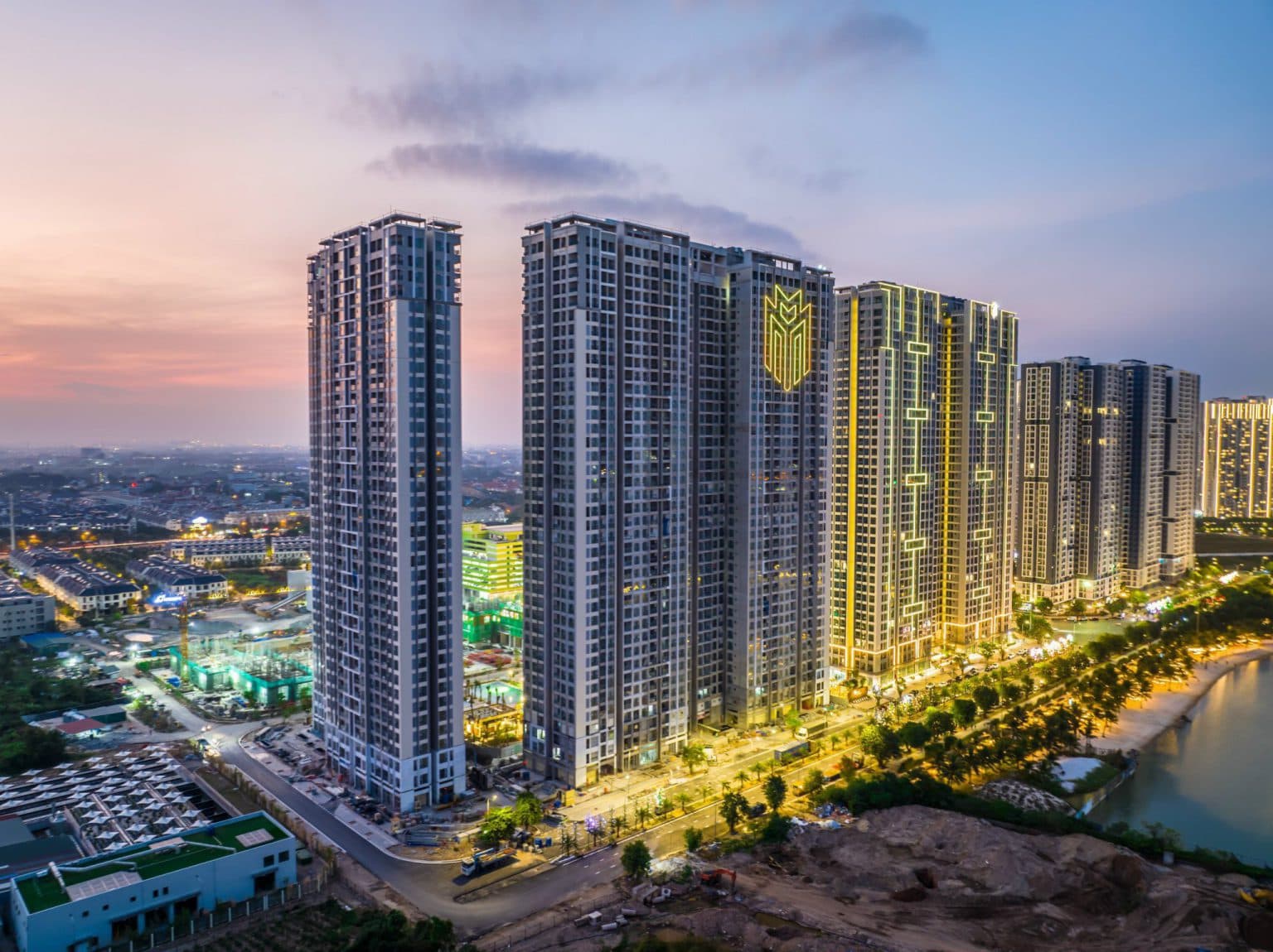 Có nên mua Vinhomes Smart City? Đánh giá siêu đô thị tâm điểm phía Tây [2026]