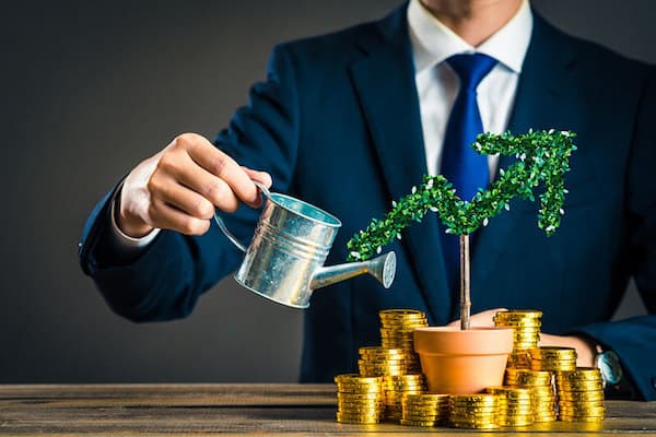 Vốn ít có nên đầu tư chứng khoán không? Chiến lược “tích tiểu thành đại” từ chuyên gia tài chính